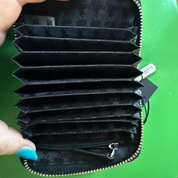 Karl Lagerfeld wallet - Picture 2 of 2